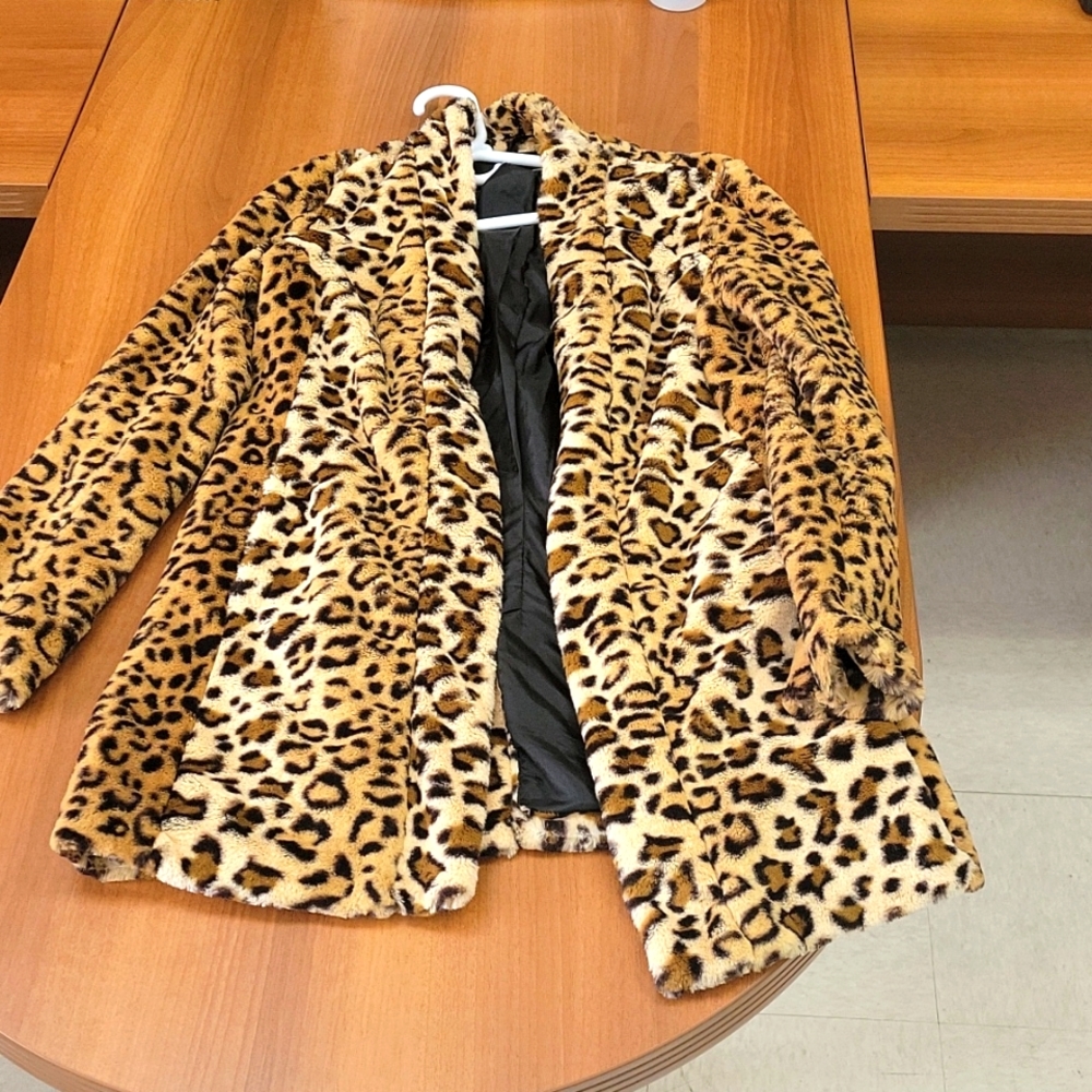 Cheetah/leopard print coat